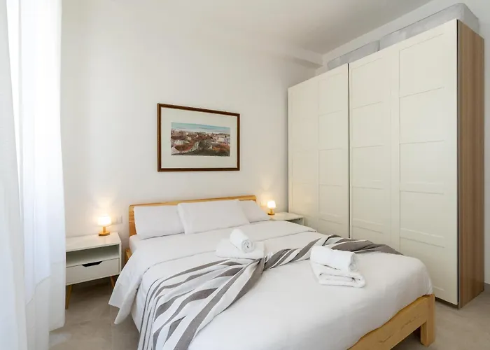 Luxury - Colosseo 10 Min Apartment Rom