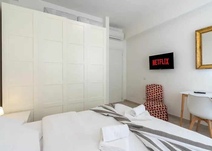 Apartment Luxury - Colosseo 10 Min Rom