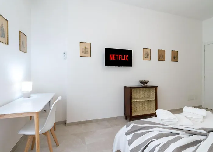 Apartment Luxury - Colosseo 10 Min Rom